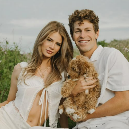 Hannah Thomas and Ben Azelart started dating in September 2021.